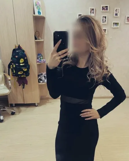 Anna, 26