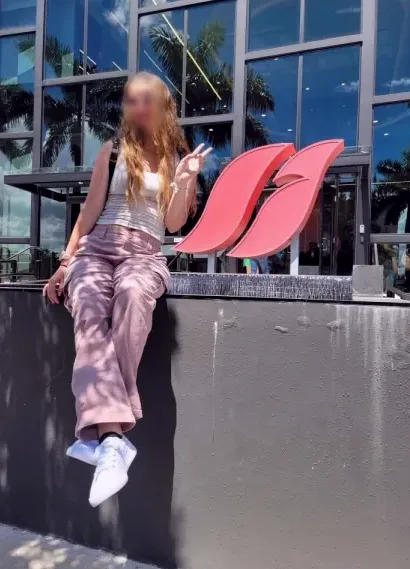 Diana, 29
