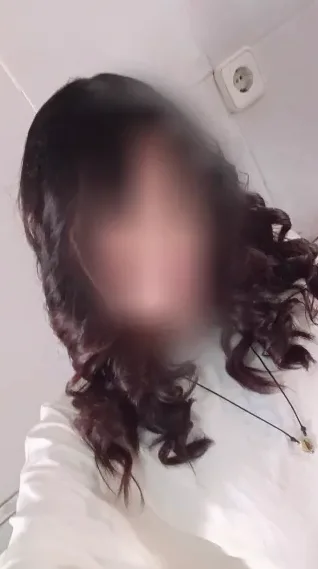 Elisa, 18