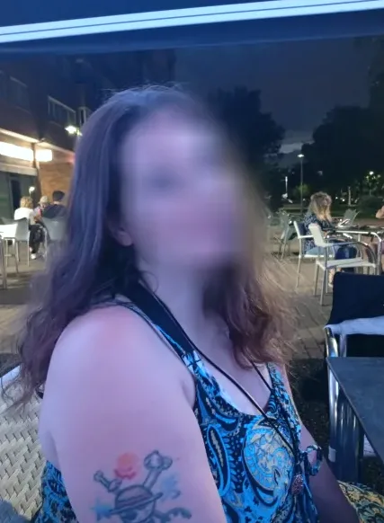 Lilly, 34