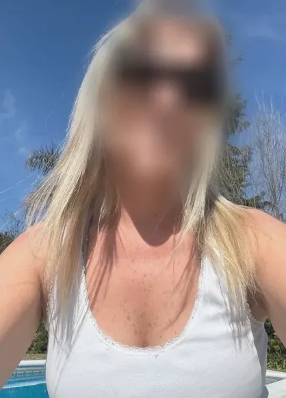 Lisa, 40