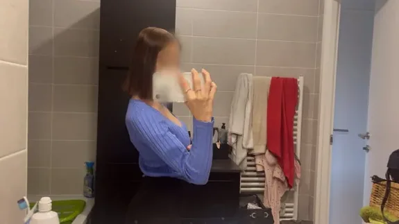 Stefanie, 21