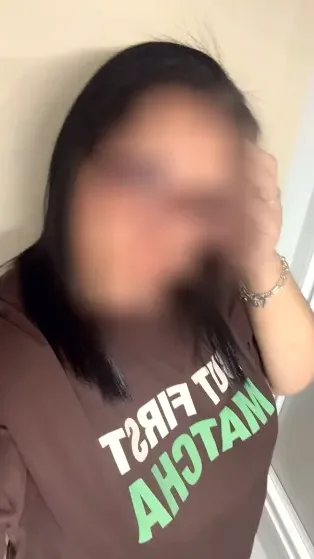 Vanessa, 36